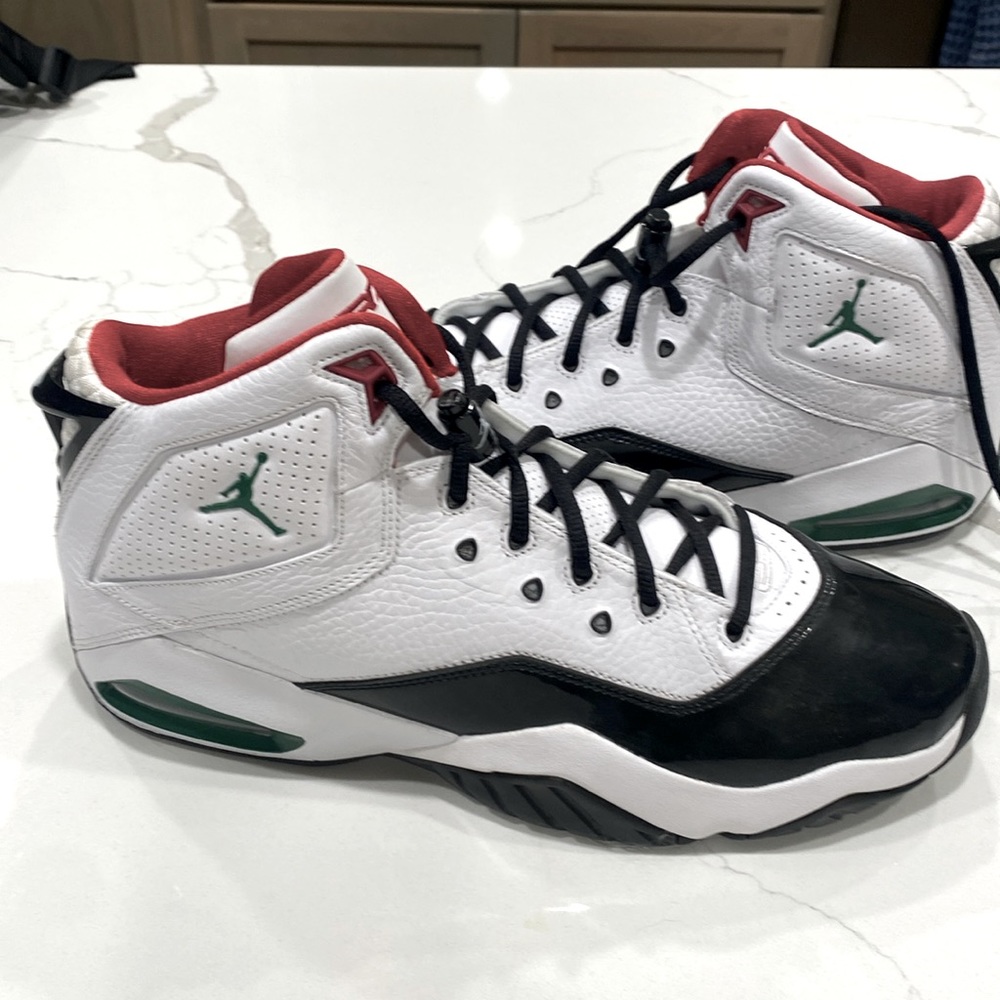 Jordan B’Loyal Mens Nike Shoes never worn